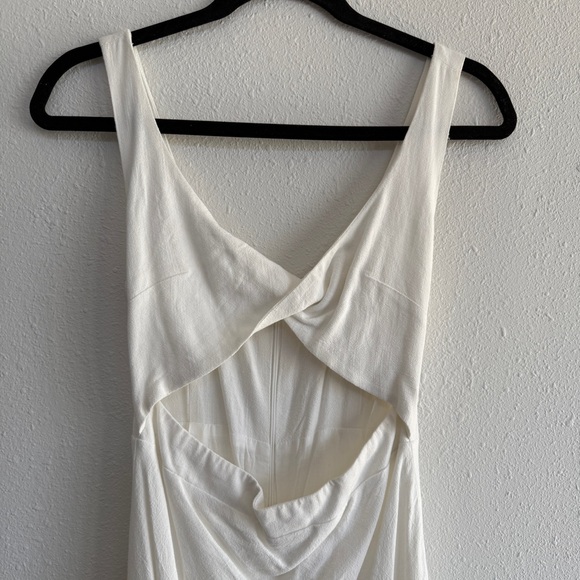 APOLLO CUT OUT DRESS - WHITE - Picture 5 of 7